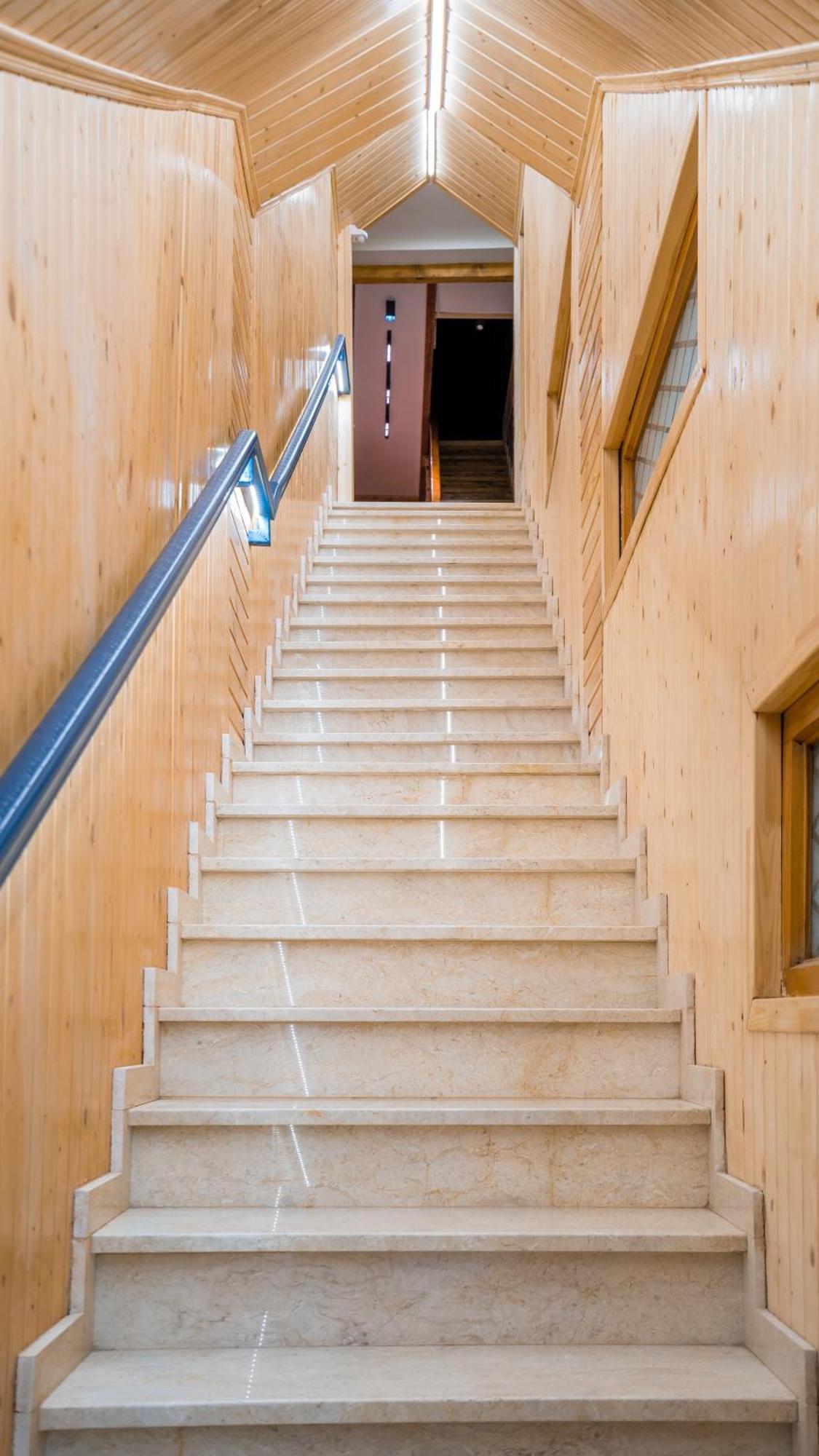 Apart View Hotel & Spa Тбилиси Екстериор снимка